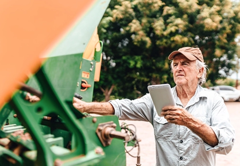 Farm equipment technician uses Troubleshooter Guided Diagnostics