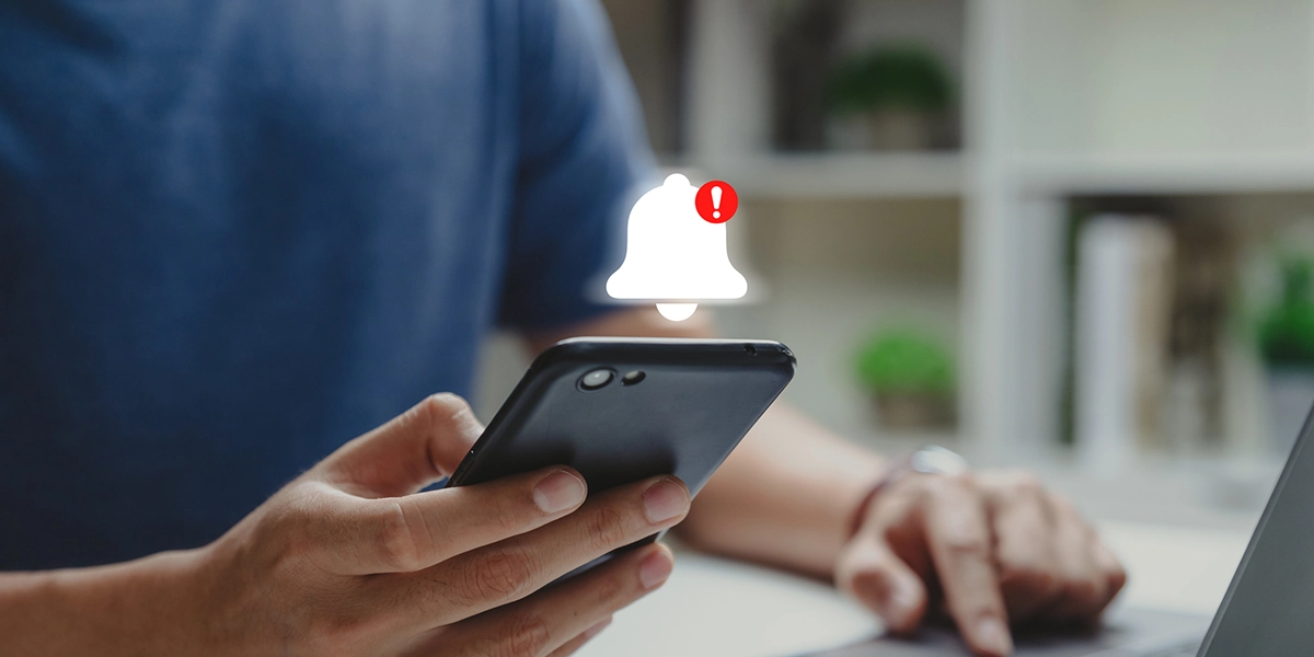 early warning diagnostics delivers a phone alert